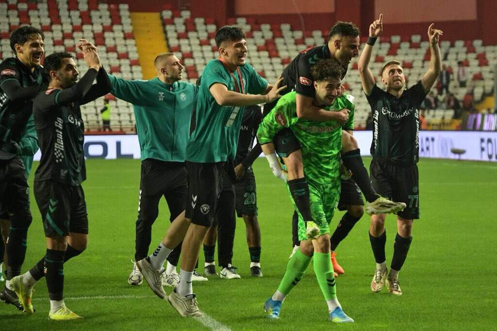 konyasporda-aylar-sonra-formasina-kavusan-deniz-ertas-konustu