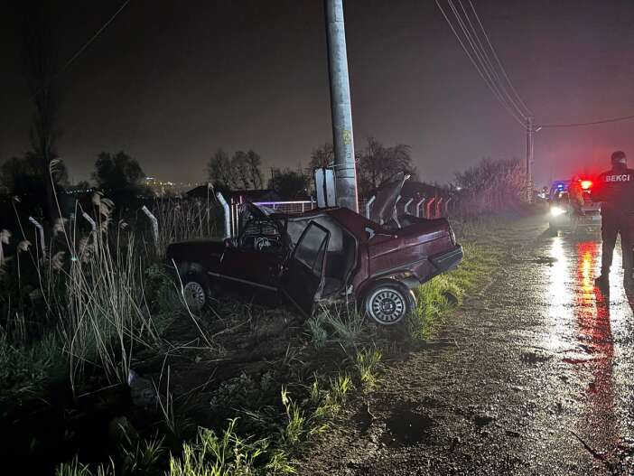 otomobil-beton-direge-carpti-1-olu-1-yarali-var