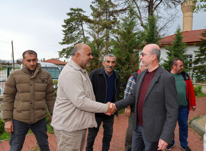 baskan-pekyatirmaci-dis-mahalle-ziyaretlerini-surduruyor