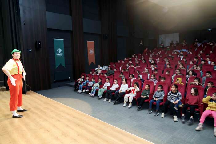 konyada-cocuklara-ozel-tiyatro-gosterisi-duzenlenecek