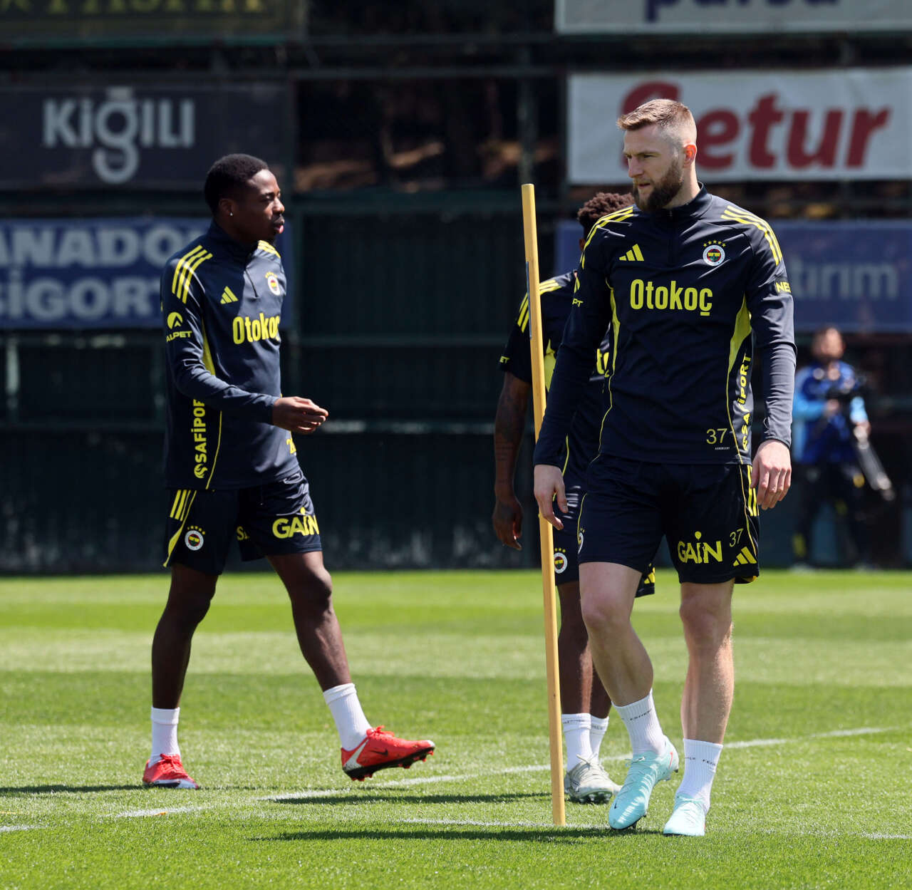 konyasporun-rakibi-fenerbahce-hazirliklarini-tamamladi-konyaya-geliyor