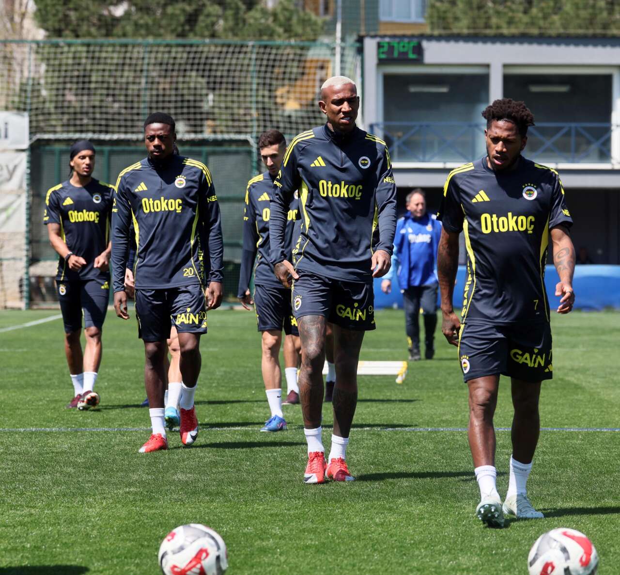 konyasporun-rakibi-fenerbahce-hazirliklarini-tamamladi-konyaya-geliyor