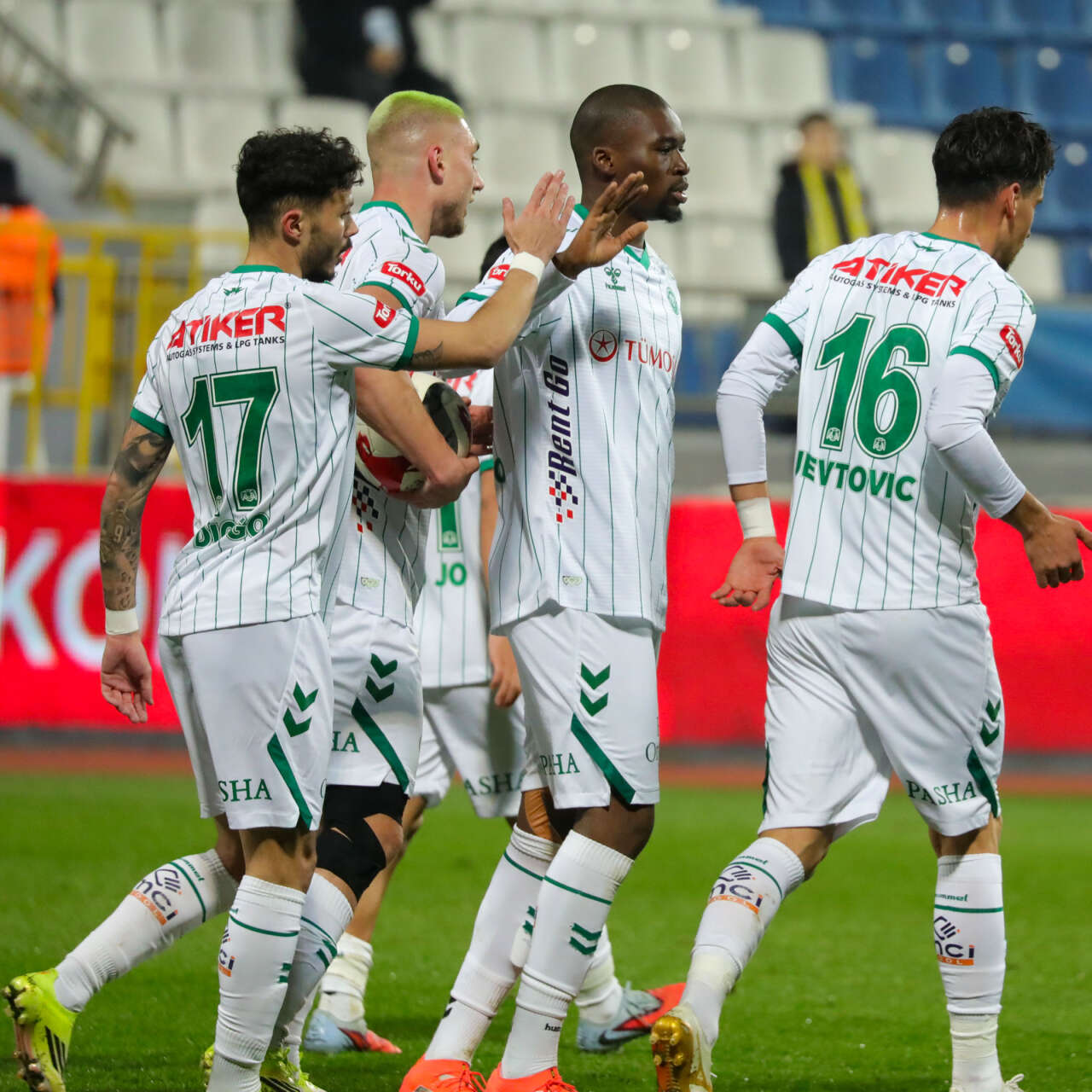 kupada-heyecan-dorukta-namaglup-konyaspor-fenerbahceyi-agirlayacak