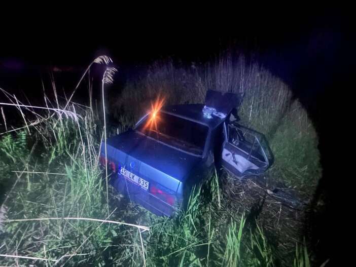 otomobil-kanala-uctu-1i-cocuk-2-olu-kisi-oldu-5-agir-yarali-var