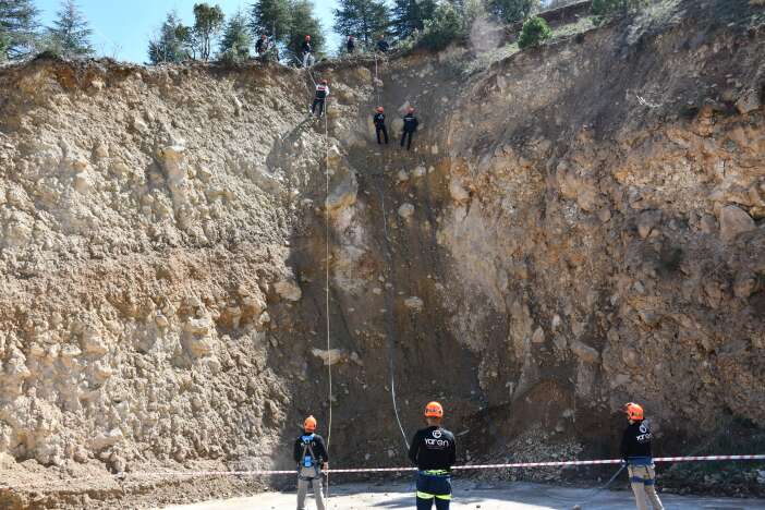 konyada-nefes-kesen-kurtarma-tatbikati