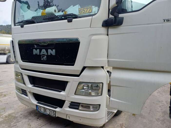 konyadan-yola-cikan-tir-surucusu-mola-verdigi-istasyonda-olu-bulundu