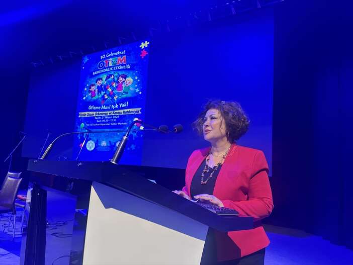 otizmli-bireylerden-olusan-ozel-koro-konyada-sahneye-cikti