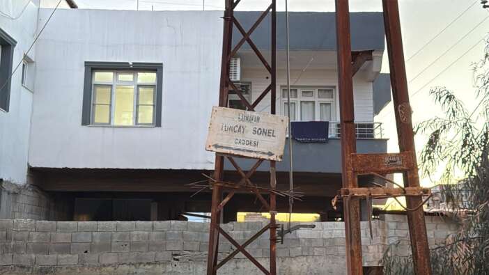 eski-tunceli-valisi-tuncay-sonelin-ismi-caddelerden-kaldirildi