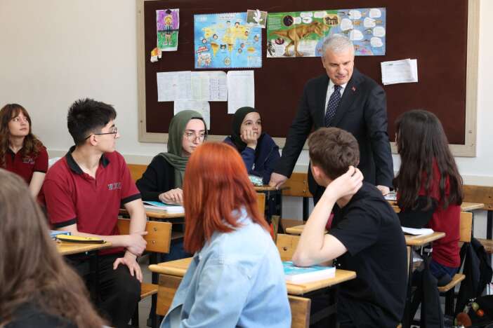 konya-valisi-akin-karatay-fen-lisesinde-guven-ve-huzur-vurgusu-one-cikti