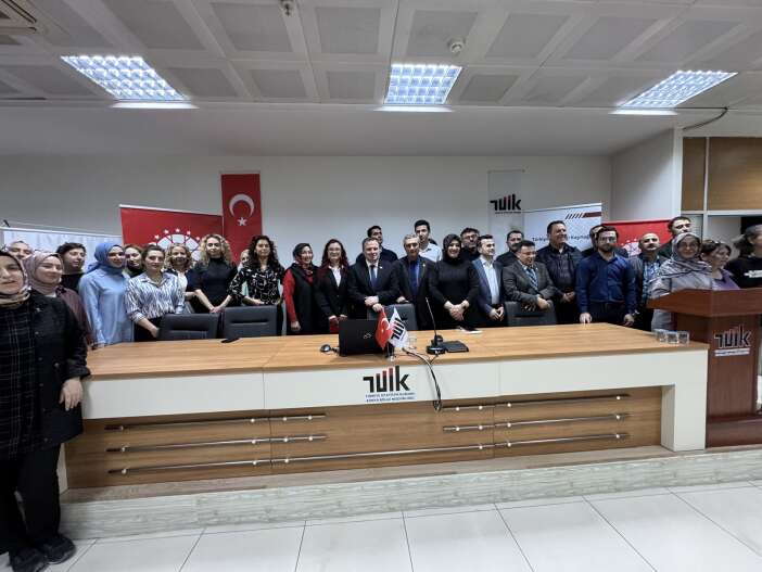 konyada-tuik-personellerine-protokol-ve-nezaket-kurallari-anlatildi