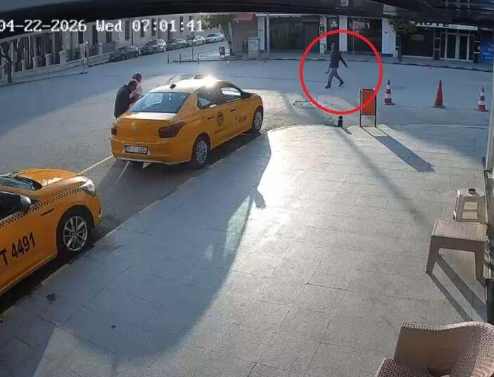 satirli-saldirgan-dehset-sacti-3-kisi-hastaneye-kaldirildi