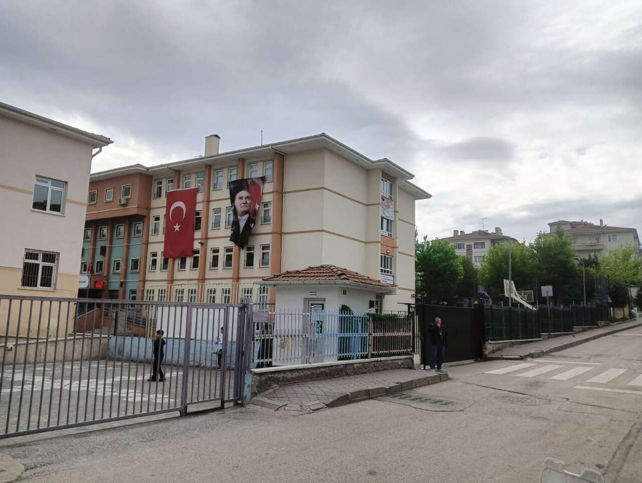 3-gun-boyunca-fark-edilmedi-5