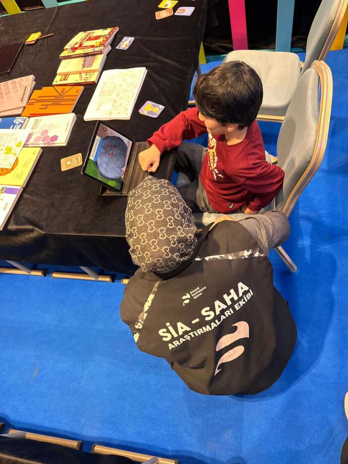konya-cocuk-kitap-gunlerinde-minik-okurlar-sia-ile-gelecegi-konustu