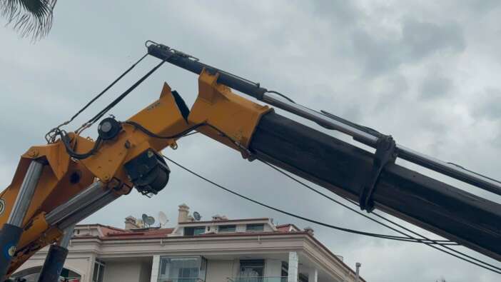 vincin-tasima-kolu-kirildi-altinda-kalan-genc-hayatini-kaybetti