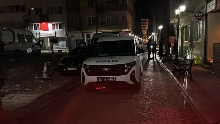 komsularinin-haber-alamadigi-kadin-evinde-olu-bulundu