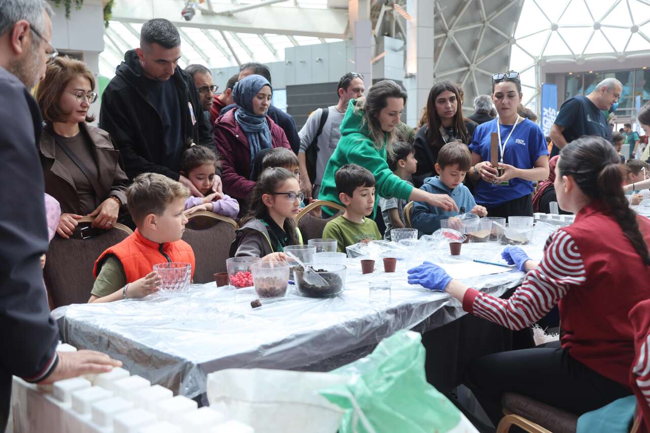 konyada-cocuklar-bilim-ve-dogayla-bulusuyor-serafest-basladi