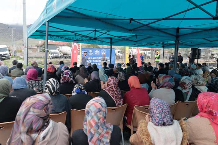 konyada-cok-amacli-dugun-salonu-icin-ilk-kazma-vuruldu