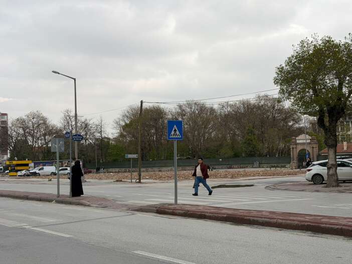 konyanin-75-yillik-kapisi-ortaya-cikti