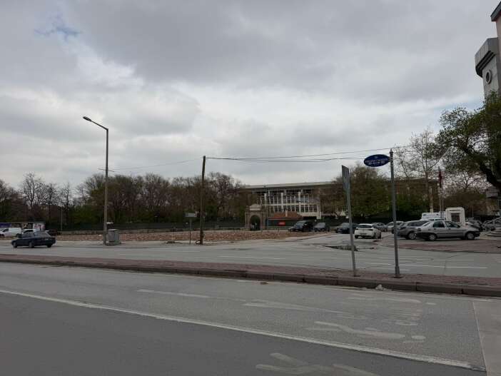 konyanin-75-yillik-kapisi-ortaya-cikti