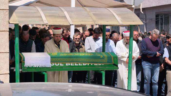 freni-bosalan-vinc-dereye-uctu-surucu-oldu-aci-detay-yurekleri-yakti