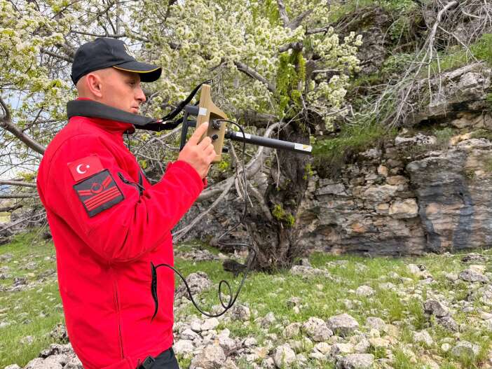 gulistan-dokunun-cesedini-bulmak-icin-genis-capli-arama-baslatildi