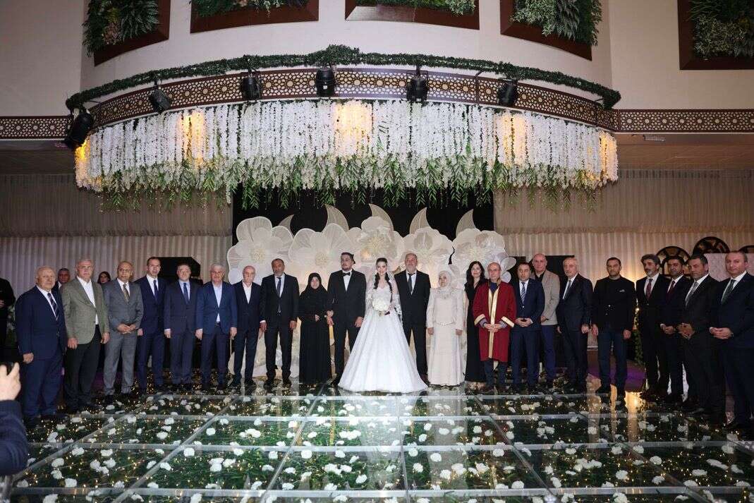 konya-protokolu-bu-nikahta-bulustu-faruk-bilir-oglunu-evlendirdi