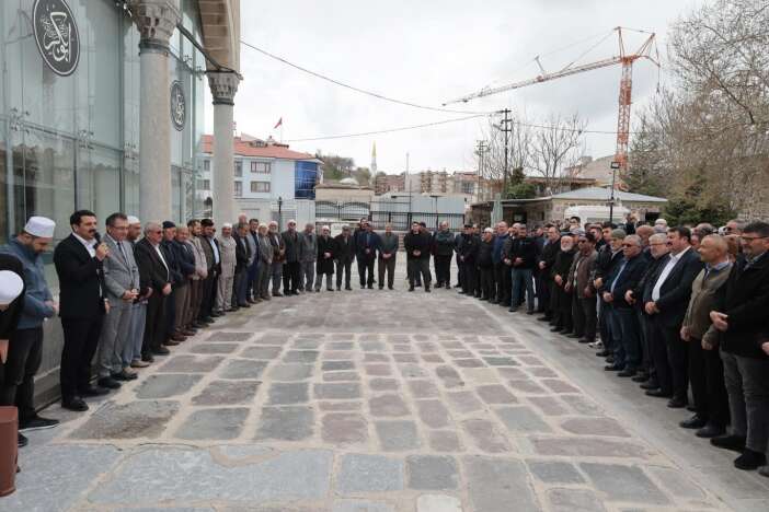 konyada-haci-adaylari-dualarla-kutsal-topraklara-ugurlaniyor