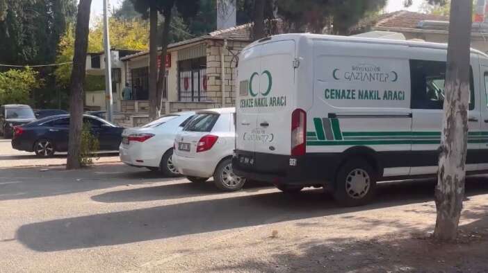 ayni-aileden-3-aci-kayip-feci-kazada-baba-ve-2-oglu-hayatini-kaybetti