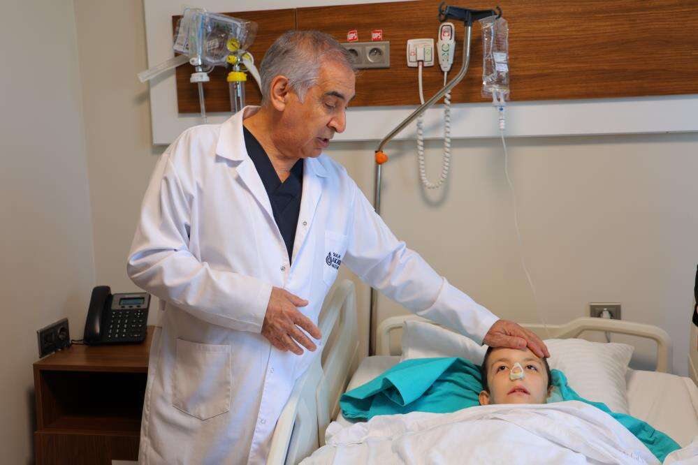 burun-tikanikligi-sikayetiyle-hastaneye-gitti-gercek-bambaska-cikti