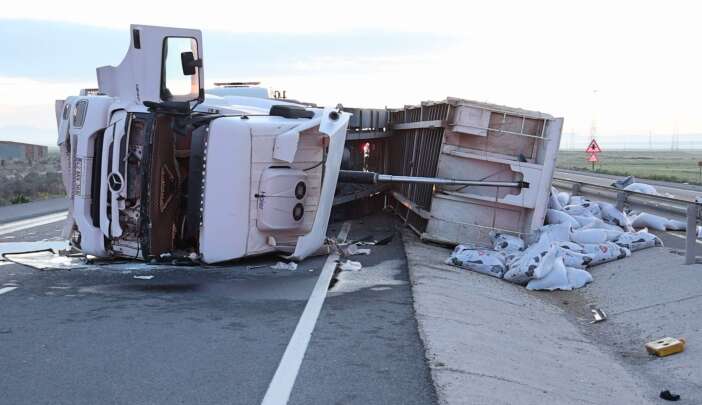 konya-yolundaki-kazadan-aci-haber-hacca-giderken-hayatini-kaybetti