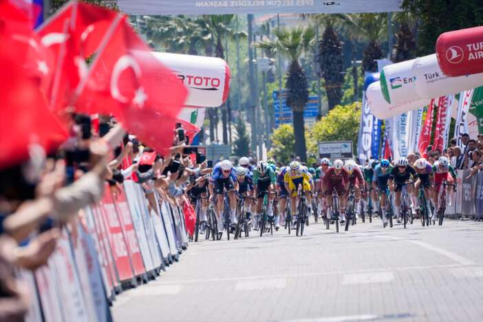 konyanin-milli-bisikletcisi-ramazan-yilmaz-tur-2026nin-ilk-etabinda-4uncu-oldu