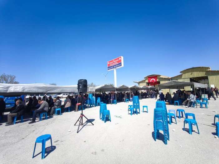 konya-bereket-ve-sukur-icin-duaya-cikti