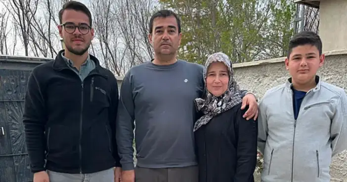 konyada-duyani-sasirtan-tesaduf-bu-ailede-4-kisinin-dogum-tarihi-ayni-gun