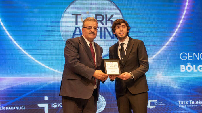 konyada-genclerin-kariyer-yolculuguna-isik-tutan-fuar-basladi