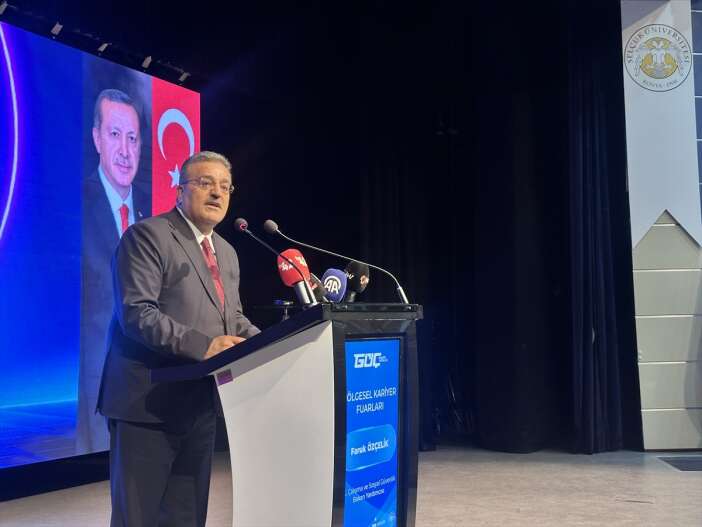 konyada-genclerin-kariyer-yolculuguna-isik-tutan-fuar-basladi