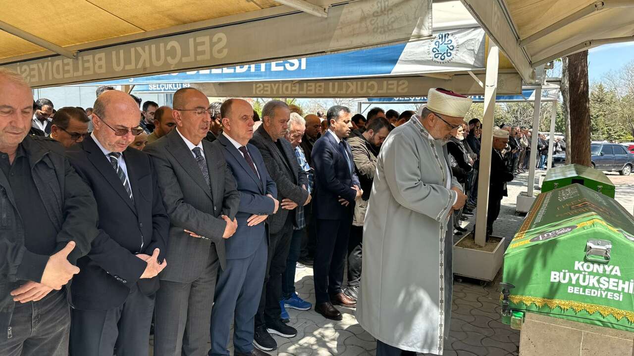 konyada-gunbas-ailesinin-aci-gunu-haci-saban-gunbas-son-yolculuguna-ugurlandi