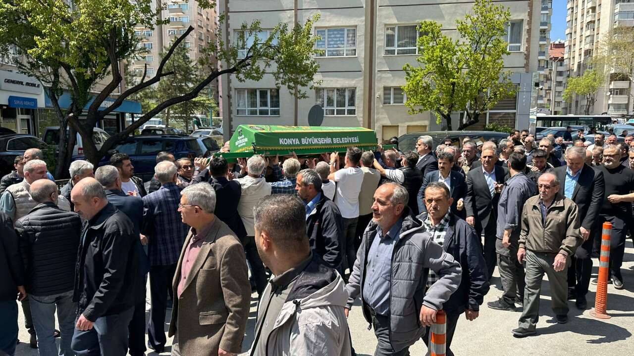 konyada-gunbas-ailesinin-aci-gunu-haci-saban-gunbas-son-yolculuguna-ugurlandi