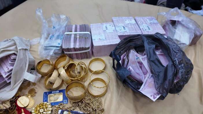 konyada-emlakci-ve-galerici-gorunumunun-altindan-tefecilik-cikti-kasalarda-servet-bulundu