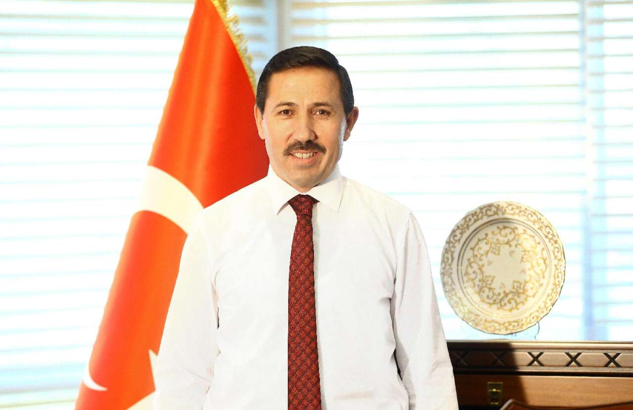 konyada-ortaokullar-arasi-futbol-turnuvasi-basladi-414-ogrenci-sahada