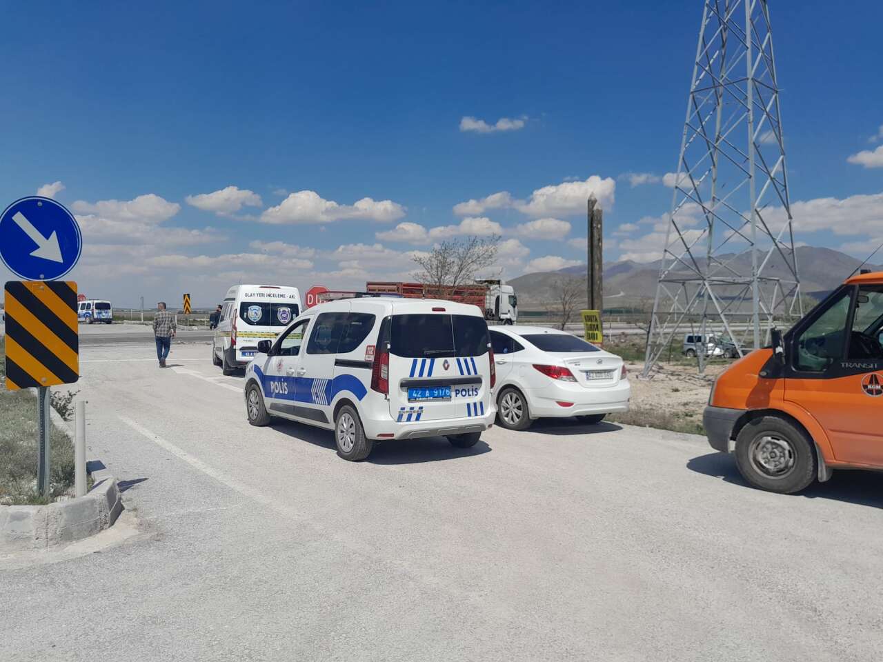 konyada-tir-ile-hafif-ticari-arac-carpisti-hamdi-duzguner-hayatini-kaybetti