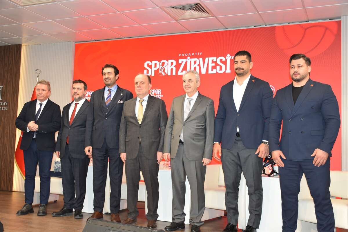 spora-yon-veren-isimler-konyada-ogrencilerle-bulustu