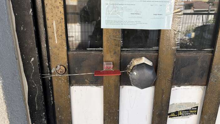 5-katli-apartmanda-panik-anlari-bosaltilip-muhurlendi