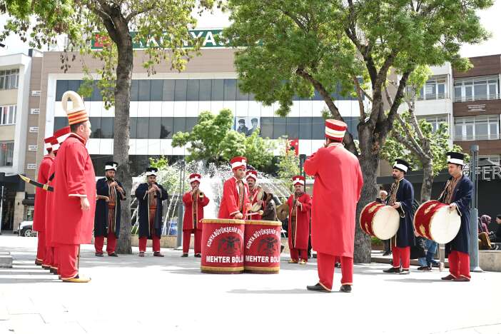 konyada-haftanin-2-gunu-mehter-coskusu-yasaniyor