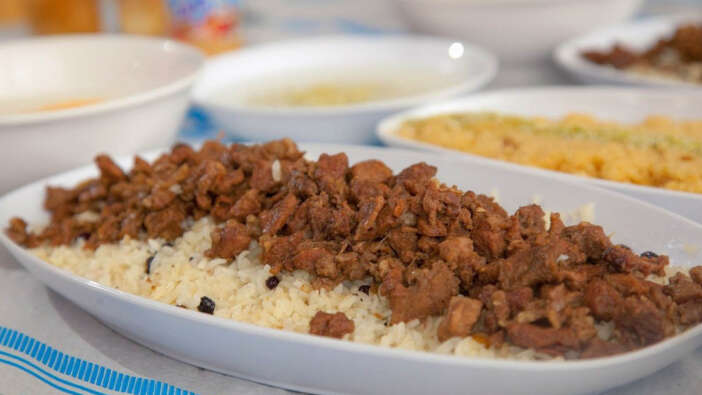 konyanin-dugun-pilavina-sarki-yapildi