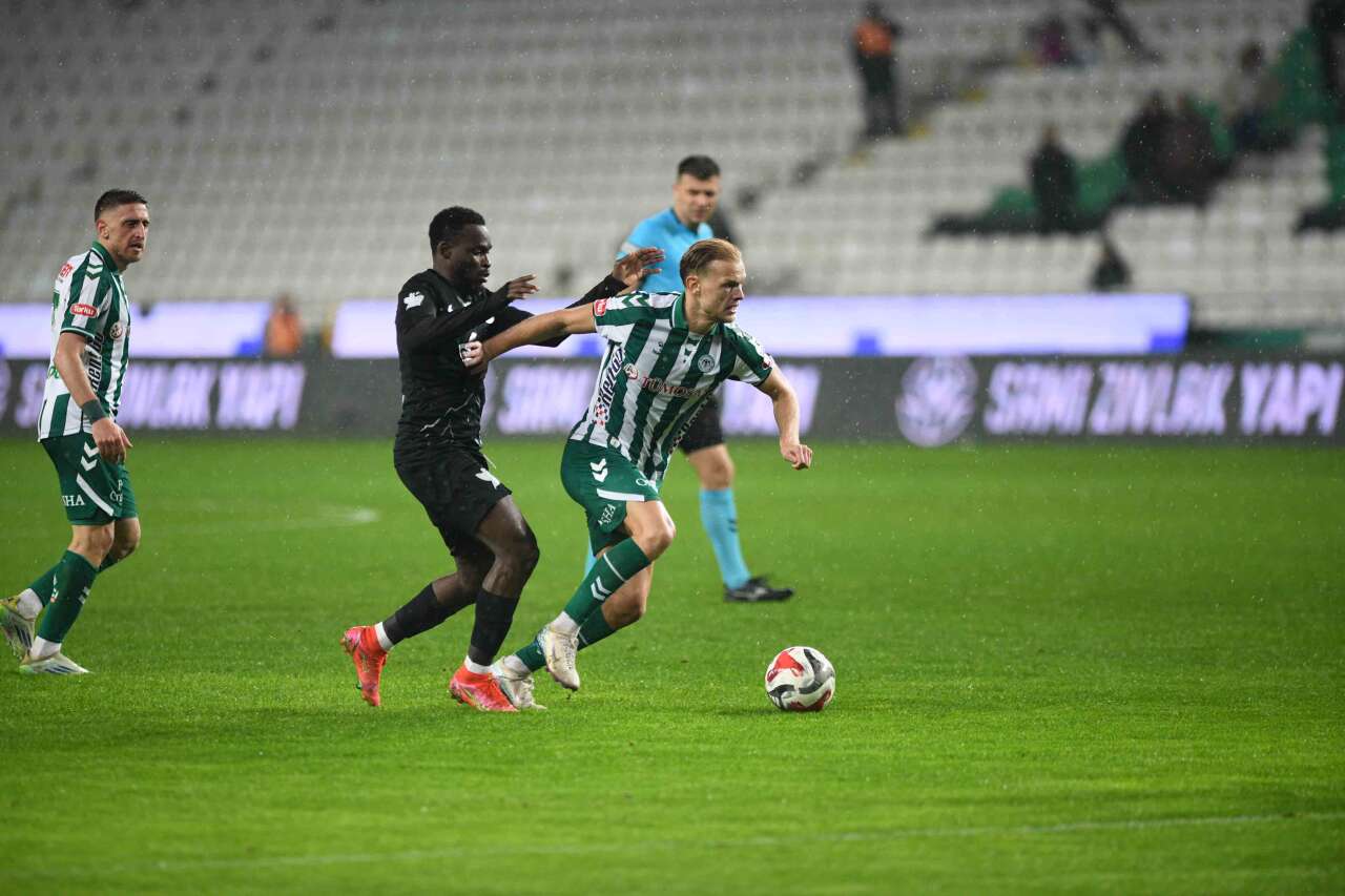 konyaspor-ile-rizespor-34