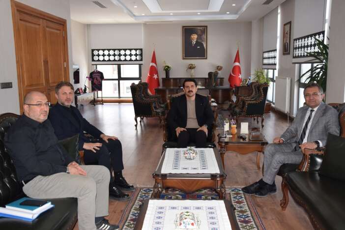 konya-karapinar-yolunda-buyuk-donusum