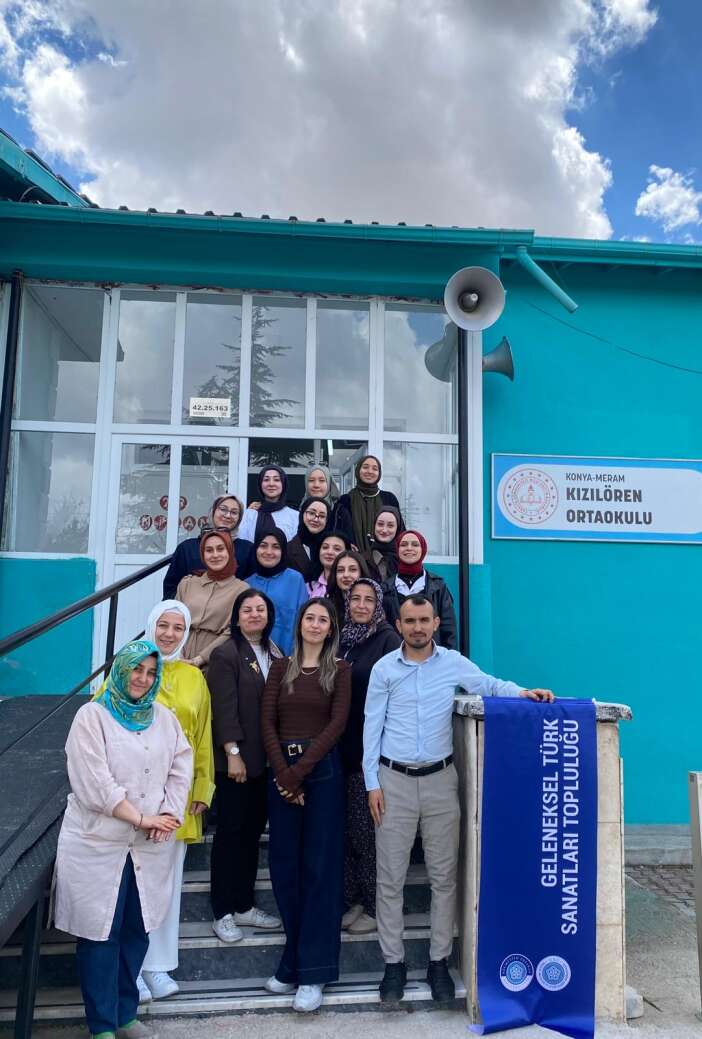 konyada-universiteli-gencler-cocuklari-bilim-sanat-ve-teknolojiyle-bulusturdu