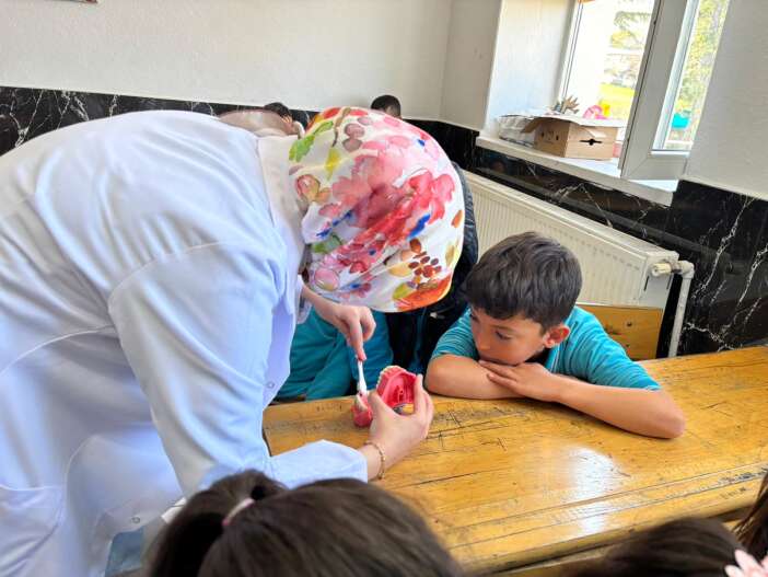 konyada-universiteli-gencler-cocuklari-bilim-sanat-ve-teknolojiyle-bulusturdu