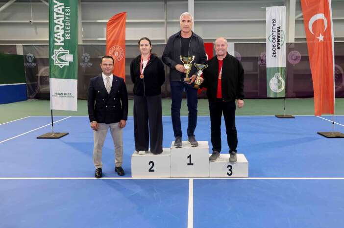 konya-il-birinciligi-tenis-turnuvasinda-oduller-sahiplerini-buldu