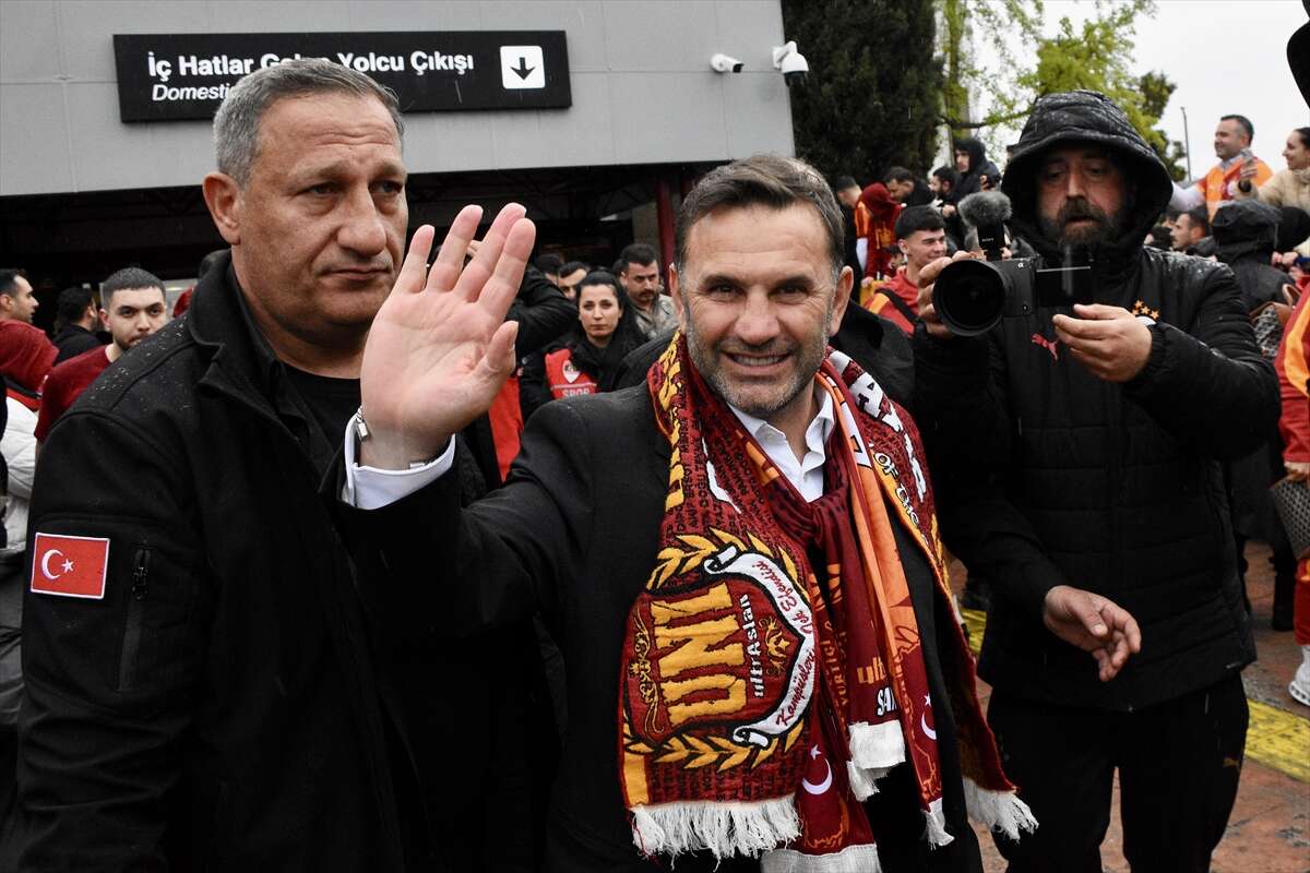 aa-20260501-41264352-41264343-galatasaray-kafilesi-samsuna-geldi